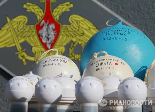 Grupo de pirotecnia se entrena para el Día de la Victoria Grupo de pirotecnia se entrena para el Día de la Victoria - Sputnik Mundo