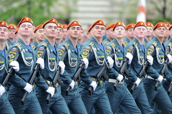 Desfile del Día de la Victoria en la Plaza Roja - Sputnik Mundo