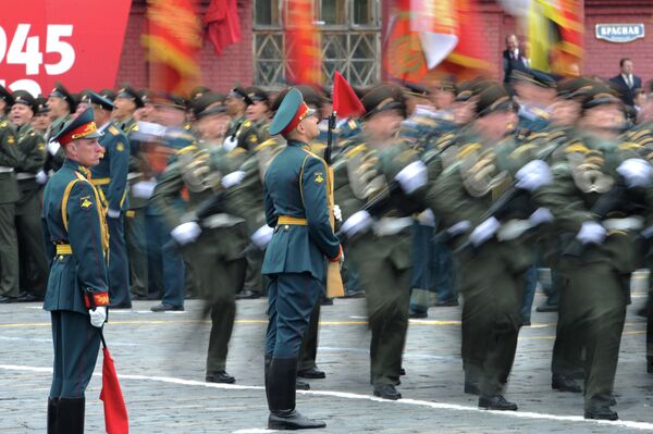 Desfile del Día de la Victoria en la Plaza Roja - Sputnik Mundo