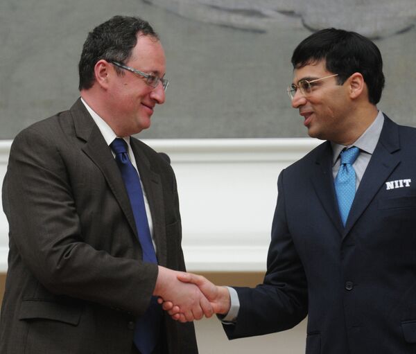 Boris Gelfand y Viswanathan Anand - Sputnik Mundo