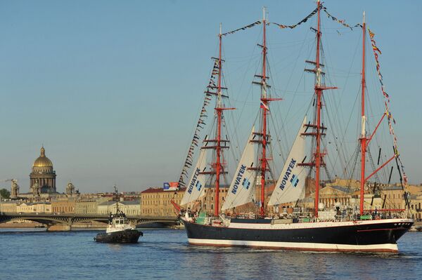 El velero ruso Sedov inicia la vuelta al mundo - Sputnik Mundo