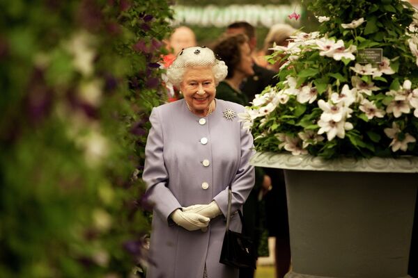 Festival de Flores de Chelsea dedicado al 60 aniversario de la entronización de la reina británica Isabel II - Sputnik Mundo