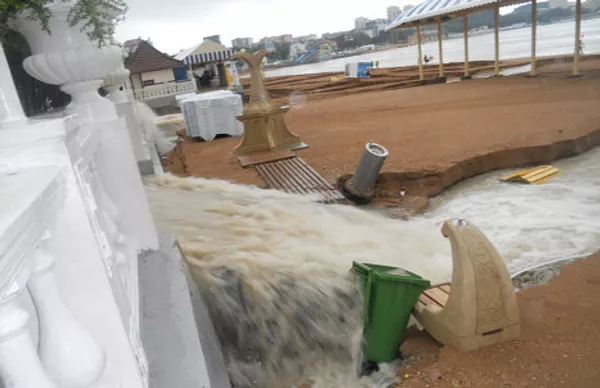 Consecuencias de las fuertes lluvias en la región de Krasnodar Consecuencias de las fuertes lluvias en la región de Krasnodar - Sputnik Mundo