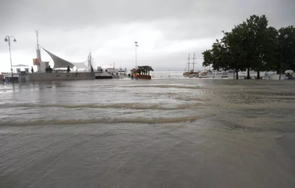 Consecuencias de las fuertes lluvias en la región de Krasnodar Consecuencias de las fuertes lluvias en la región de Krasnodar - Sputnik Mundo
