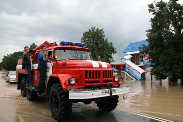Consecuencias de las fuertes lluvias en la región de Krasnodar Consecuencias de las fuertes lluvias en la región de Krasnodar - Sputnik Mundo