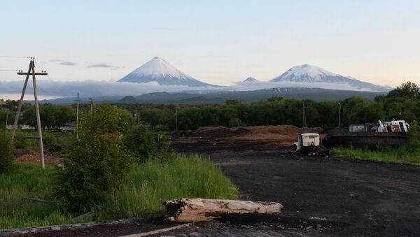 Mayor productor de oro de China estudia participar de proyecto minero en Kamchatka - Sputnik Mundo