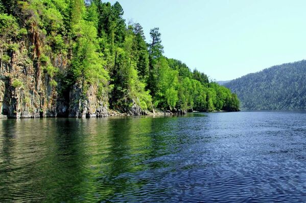 El lago Telétskoye es la perla de los montes rusos de Altái - Sputnik Mundo