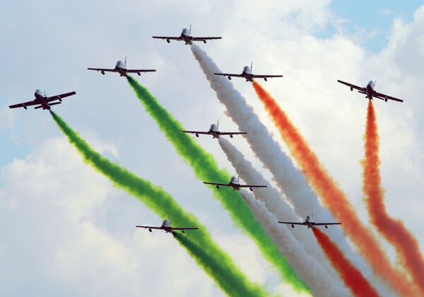 Fuerza Aérea de Rusia celebra su 100 aniversario con una exhibición espectacular Fuerza Aérea de Rusia celebra su 100 aniversario con una exhibición espectacular - Sputnik Mundo