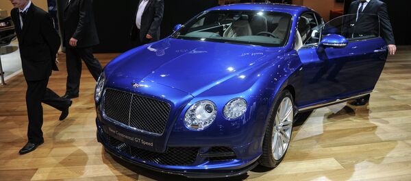 Austeridad a la rusa: veto a coches de lujo para funcionarios - Sputnik Mundo