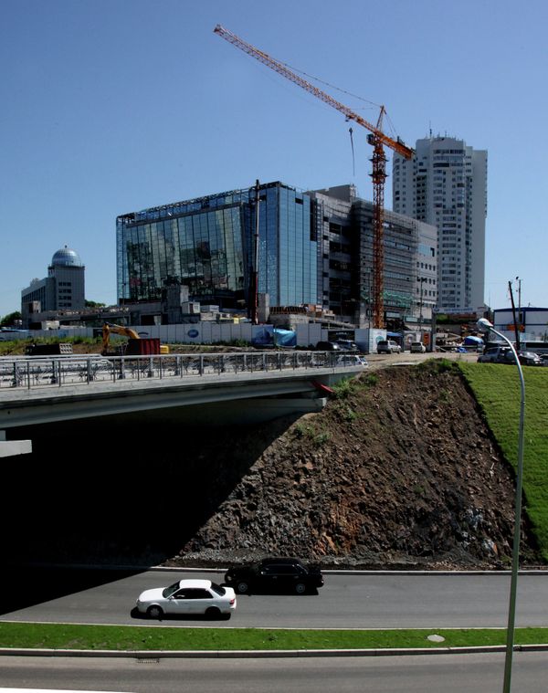 Nuevas instalaciones levantadas en Vladivostok de cara a la cumbre del APEC - Sputnik Mundo