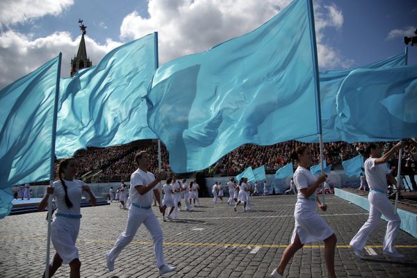 Moscovitas celebran el día de Moscú en la Plaza Roja - Sputnik Mundo