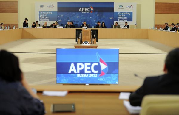 La semana del APEC arranca en Vladivostok con una reunión de altos cargos - Sputnik Mundo