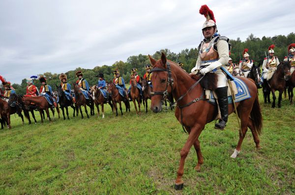 Entusiastas reconstruyen la Batalla de Borodinó de 1812 contra Napoleón  - Sputnik Mundo