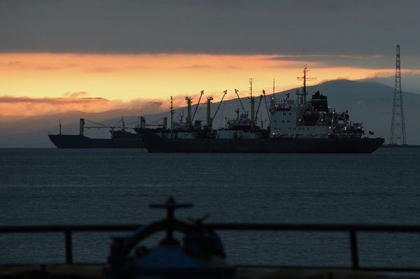 Vladivostok, sede de la cumbre de APEC 2012, a vista de pájaro - Sputnik Mundo