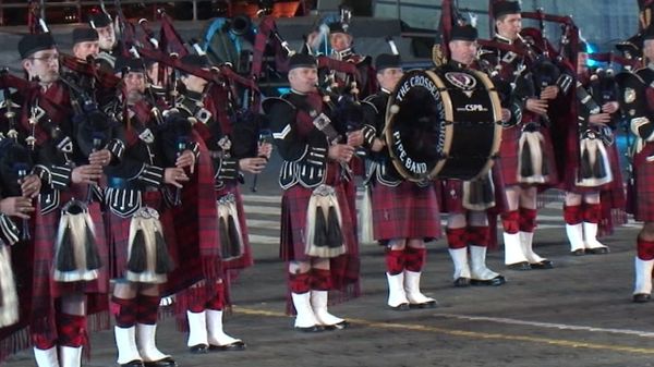 Moscovitas celebran el quinto Festival internacional de bandas militares  - Sputnik Mundo