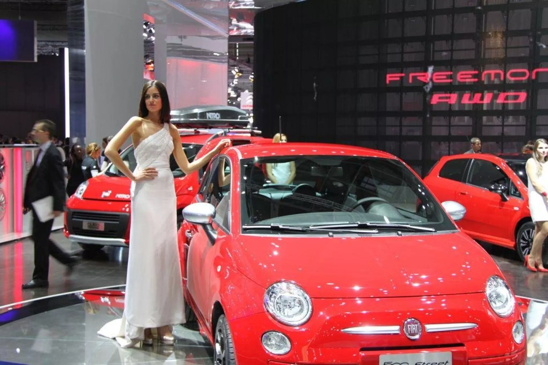 Fiat 500 street Fiat 500 street - Sputnik Mundo, 1920, 11.01.2022