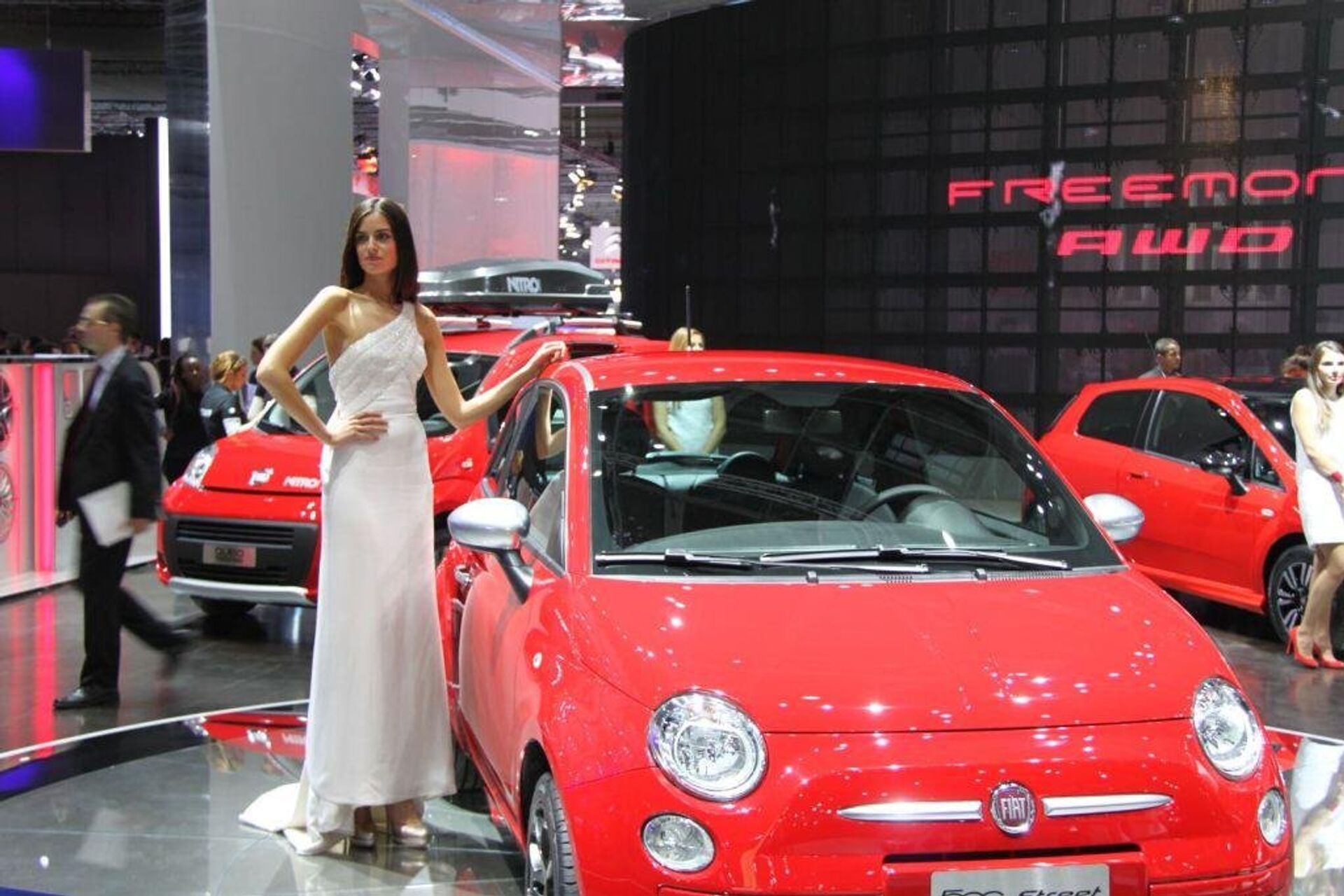 Fiat 500 street - Sputnik Mundo, 1920, 11.01.2022