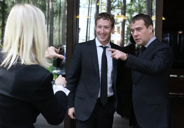 Mark Zuckerberg, por primera vez en Rusia Mark Zuckerberg, por primera vez en Rusia - Sputnik Mundo