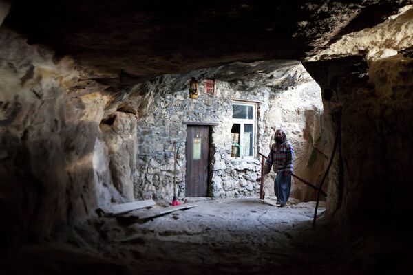 Monasterio de cuevas en Shuldán, Crimea   - Sputnik Mundo