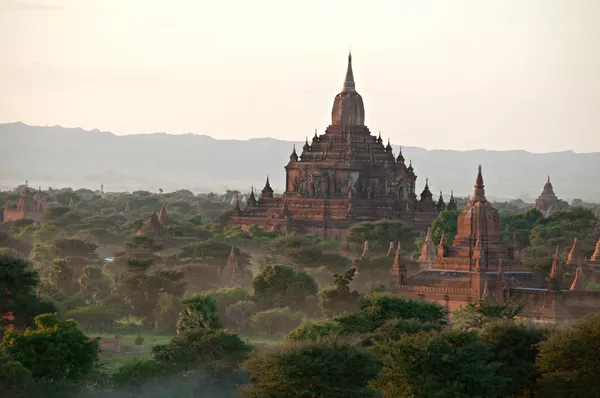 Bagan y lago Inle, dos joyas de Myanmar Bagan y lago Inle, dos joyas de Myanmar - Sputnik Mundo