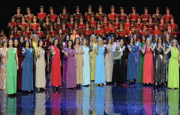 La muchacha más bella de Rusia y sus rivales La muchacha más bella de Rusia y sus rivales - Sputnik Mundo
