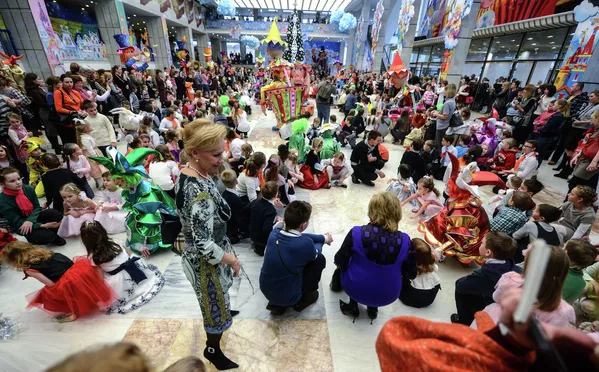 La Fiesta del Año Nuevo en el Kremlin de Moscú La Fiesta del Año Nuevo en el Kremlin de Moscú - Sputnik Mundo