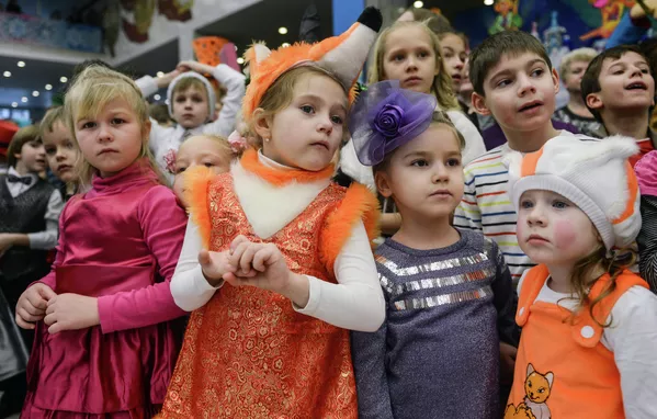 La Fiesta del Año Nuevo en el Kremlin de Moscú La Fiesta del Año Nuevo en el Kremlin de Moscú - Sputnik Mundo