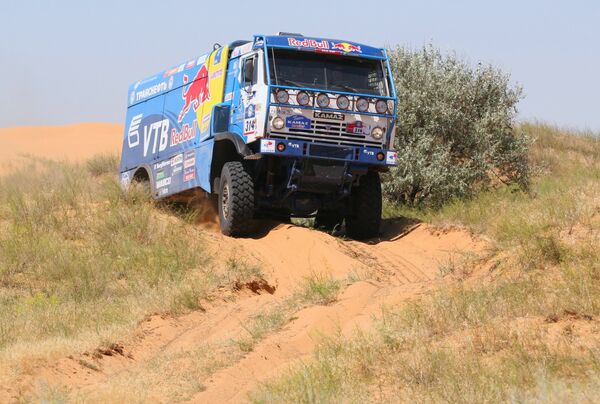 El equipo ruso KAMAZ-Master obtiene el segundo lugar en el Africa Race - Sputnik Mundo