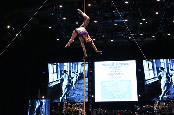 Cirque du Soleil trae a Moscú su espectáculo en homenaje a Michael Jackson - Sputnik Mundo