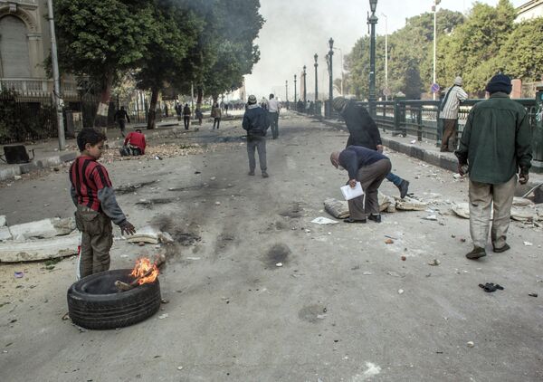 Choques de los fanáticos de fútbol con la policía en Egipto - Sputnik Mundo