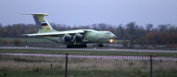 El avión de transporte pesado IL-76MD-90A (archivo) - Sputnik Mundo