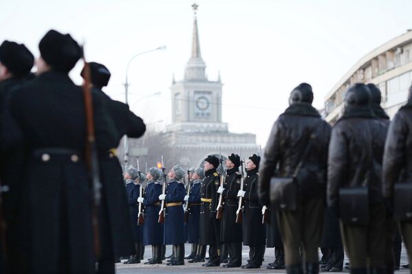 Ensayo general del desfile ante el 70 aniversario de la Batalla de Stalingrado - Sputnik Mundo