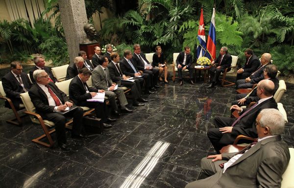 Rusia suministrará a Cuba aviones por $650 millones Rusia suministrará a Cuba aviones por $650 millones - Sputnik Mundo