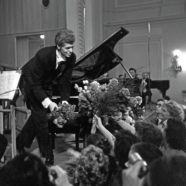 Van Cliburn, pianista estadounidense “hecho en la URSS” - Sputnik Mundo