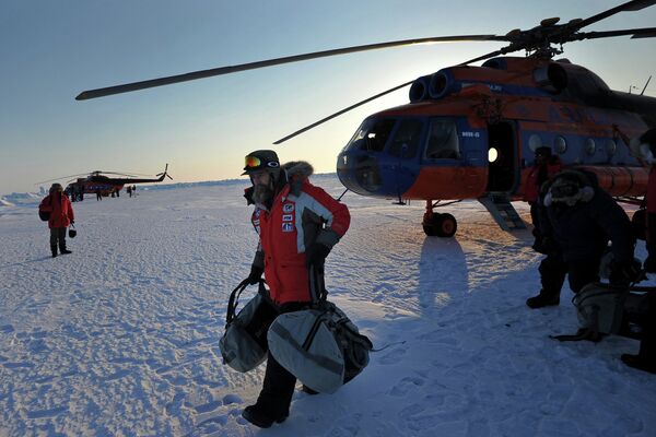 Expedición polar en trineos tirados por perros - Sputnik Mundo