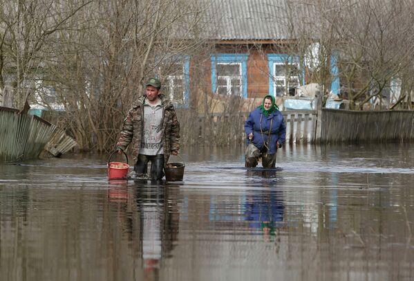 Fuertes inundaciones azotan la parte sureste de Bielorrusia - Sputnik Mundo