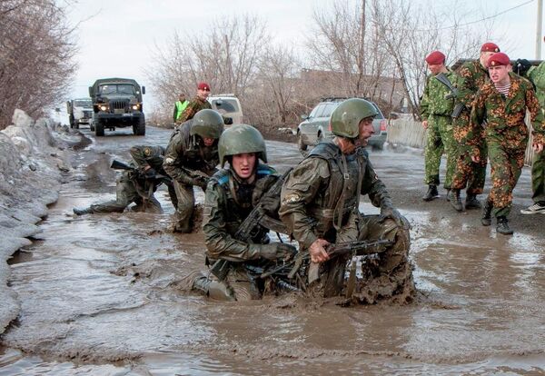 Lo que cuesta la boina roja en las Fuerzas Especiales de Rusia - Sputnik Mundo