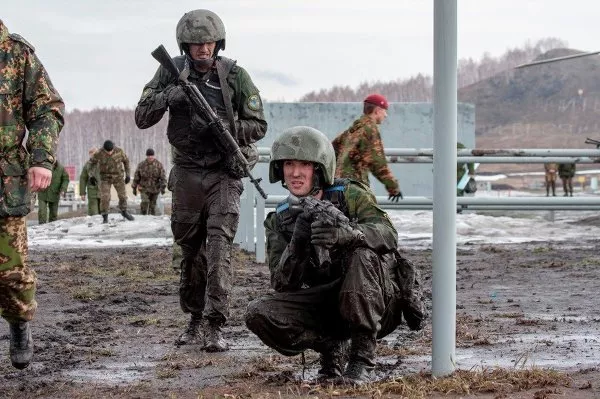 Lo que cuesta la boina roja en las Fuerzas Especiales de Rusia Lo que cuesta la boina roja en las Fuerzas Especiales de Rusia - Sputnik Mundo