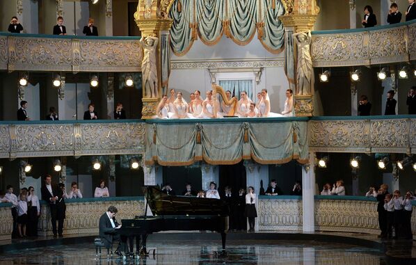 Inauguración del teatro Mariinski II en San Petersburgo Inauguración del teatro Mariinski II en San Petersburgo - Sputnik Mundo