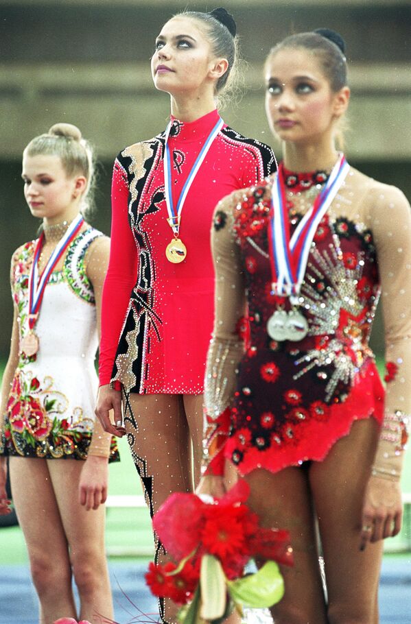 Alina Kabáeva, gimnasta, legisladora y bella mujer - Sputnik Mundo