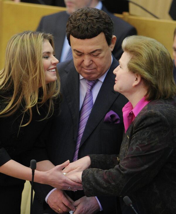 Alina Kabáeva, gimnasta, legisladora y bella mujer - Sputnik Mundo