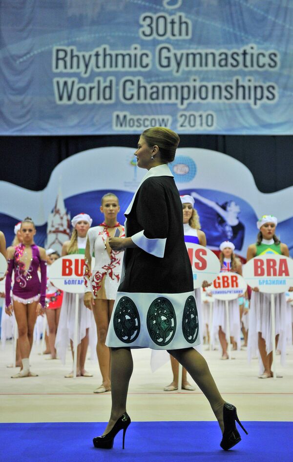 Alina Kabáeva, gimnasta, legisladora y bella mujer - Sputnik Mundo