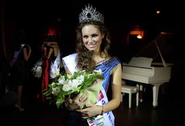 La Miss Moscú 2013 y sus rivales - Sputnik Mundo