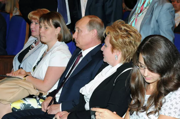Vladímir y Ludmila Putin Vladímir y Ludmila Putin - Sputnik Mundo