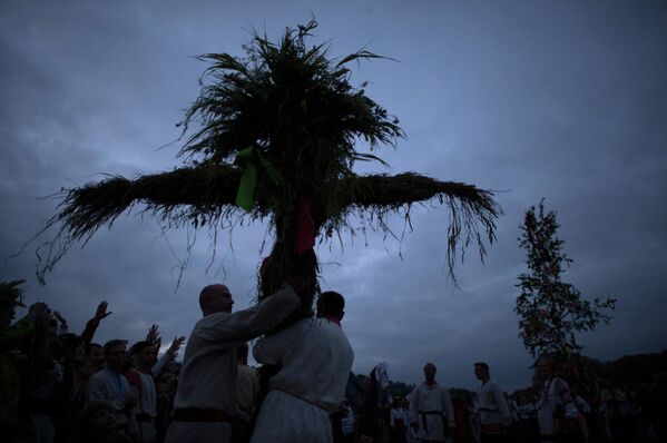 Iván Kupala, fiesta antigua dedicada al solsticio de verano - Sputnik Mundo