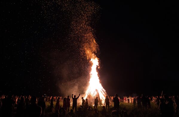 Iván Kupala, fiesta antigua dedicada al solsticio de verano - Sputnik Mundo