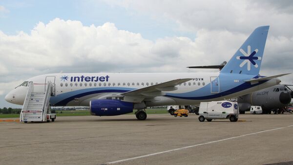 Sukhoi Superjet 100 de la aerolínea mexicana Interjet - Sputnik Mundo