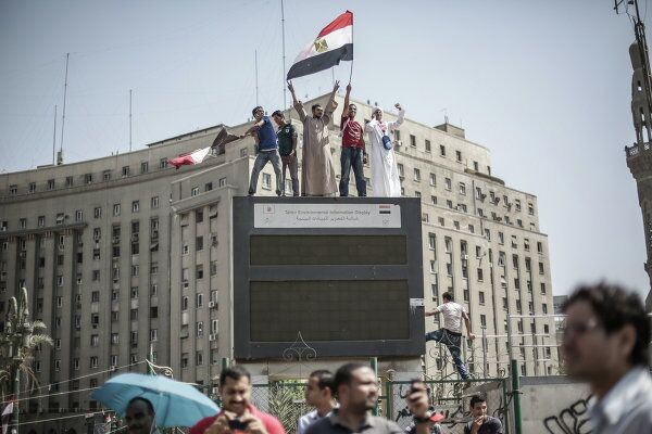 Manifestaciones a favor y en contra del presidente Mursi en El Cairo - Sputnik Mundo