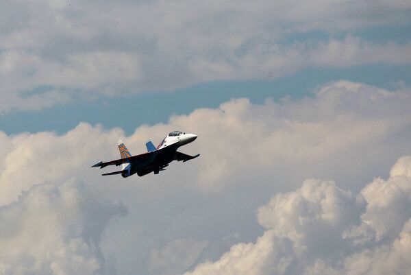 El Salón Naval de San Petersburgo cierra con espectáculo aéreo - Sputnik Mundo