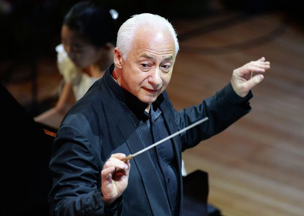 En la ceremonia de inauguración del festival 'Moscú recibe a los amigos' En la ceremonia de inauguración del festival 'Moscú recibe a los amigos' - Sputnik Mundo